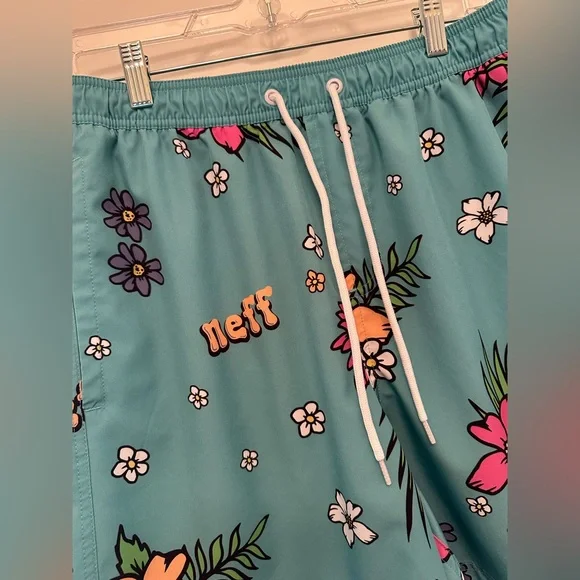 🌺 Neff Tropical Floral Swim Trunks – Size Large – Like New - Picture 5 of 8